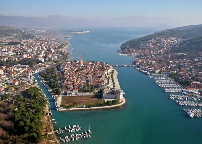 In Okrug Gornji With Sea View, Terrace, Air Conditioning, Wifi 5069-3 Apartman
